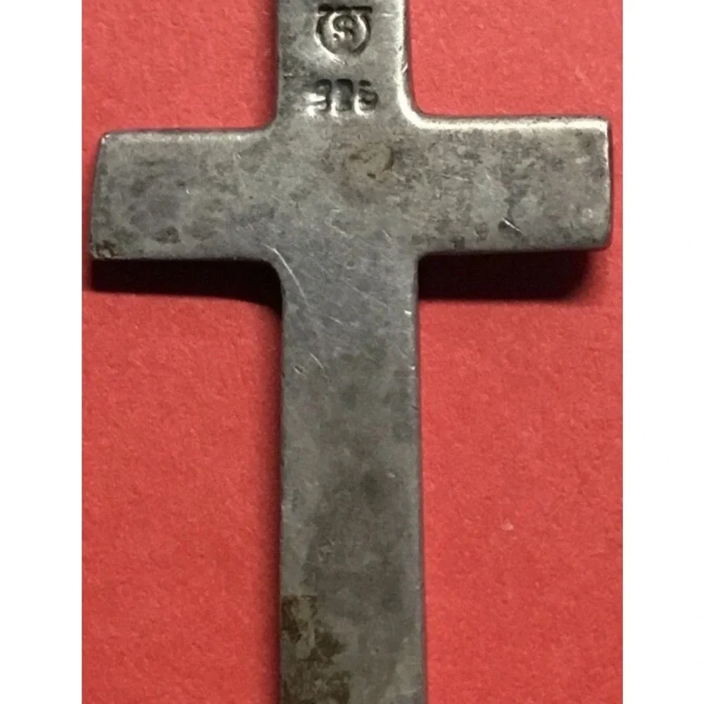 Vintage Cross Pendant Sterling Silver 925 Cross Pendant (4.49 grams)